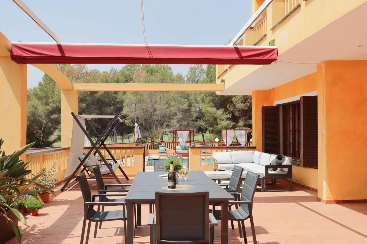 Villa Golf Sitges Vilanova i la Geltru Exterior photo